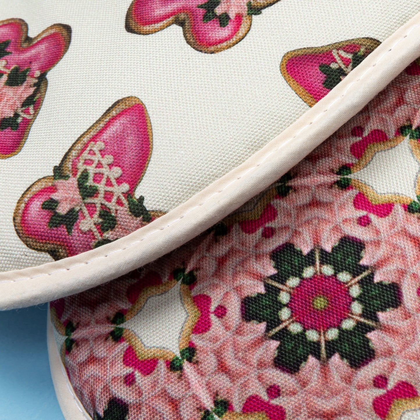 SOCIAL BUTTERFLY OVEN GLOVES